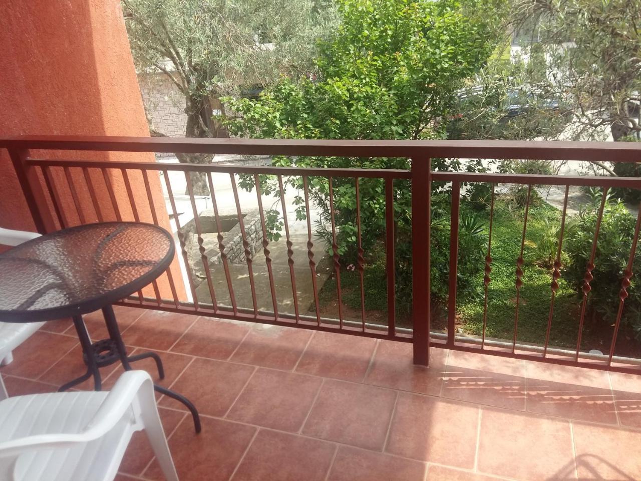 Lazar Apartments Petrovac Exterior photo
